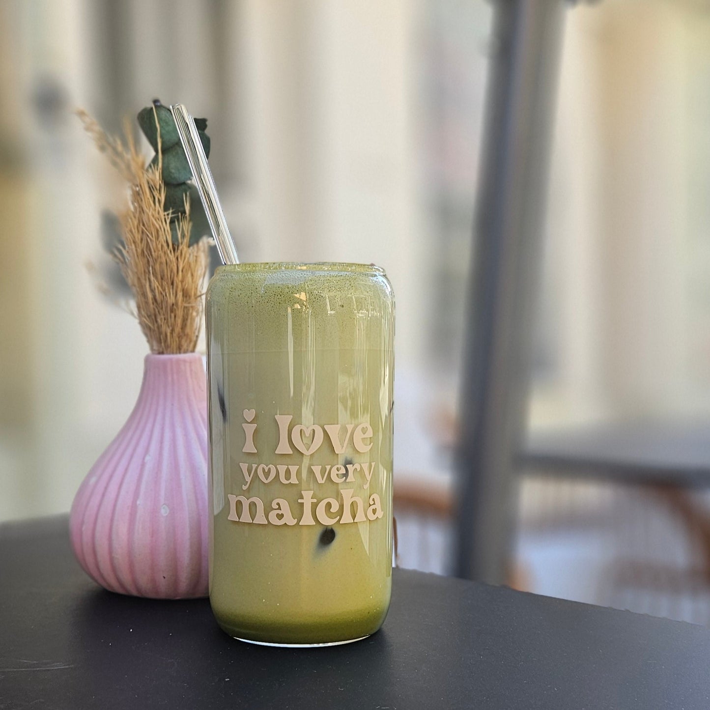 I Love You Very Matcha -Glas mit humorvollem Statement für Matcha-Liebhaber – langlebig, umweltfreundlich und wiederverwendbar.