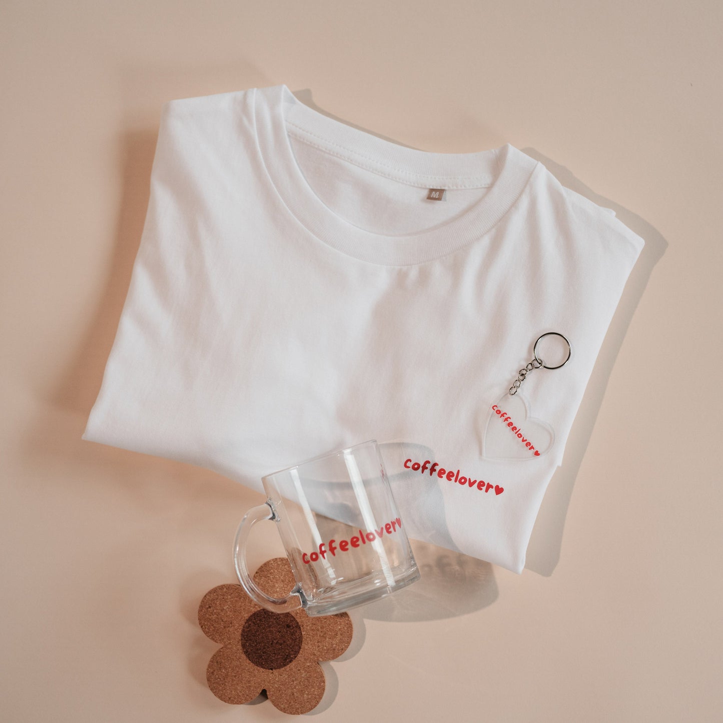 Coffeelover Geschenkset mit T-Shirt, Glastasse & Schlüsselanhänger – ideal für Kaffeeliebhaber:innen