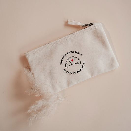 Kosmetiktäschchen mit Aufdruck „All the pain I want is pain au chocolat“ in stilvollem Design