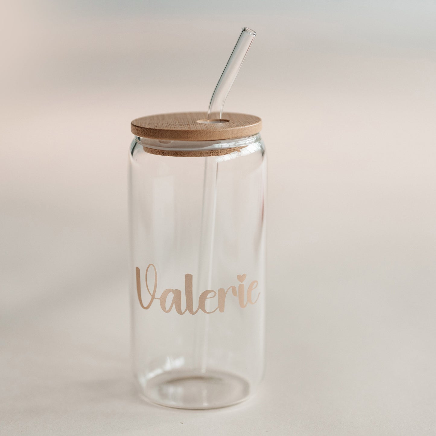 Personalisiertes Trinkglas. Perfekte Geschenkidee