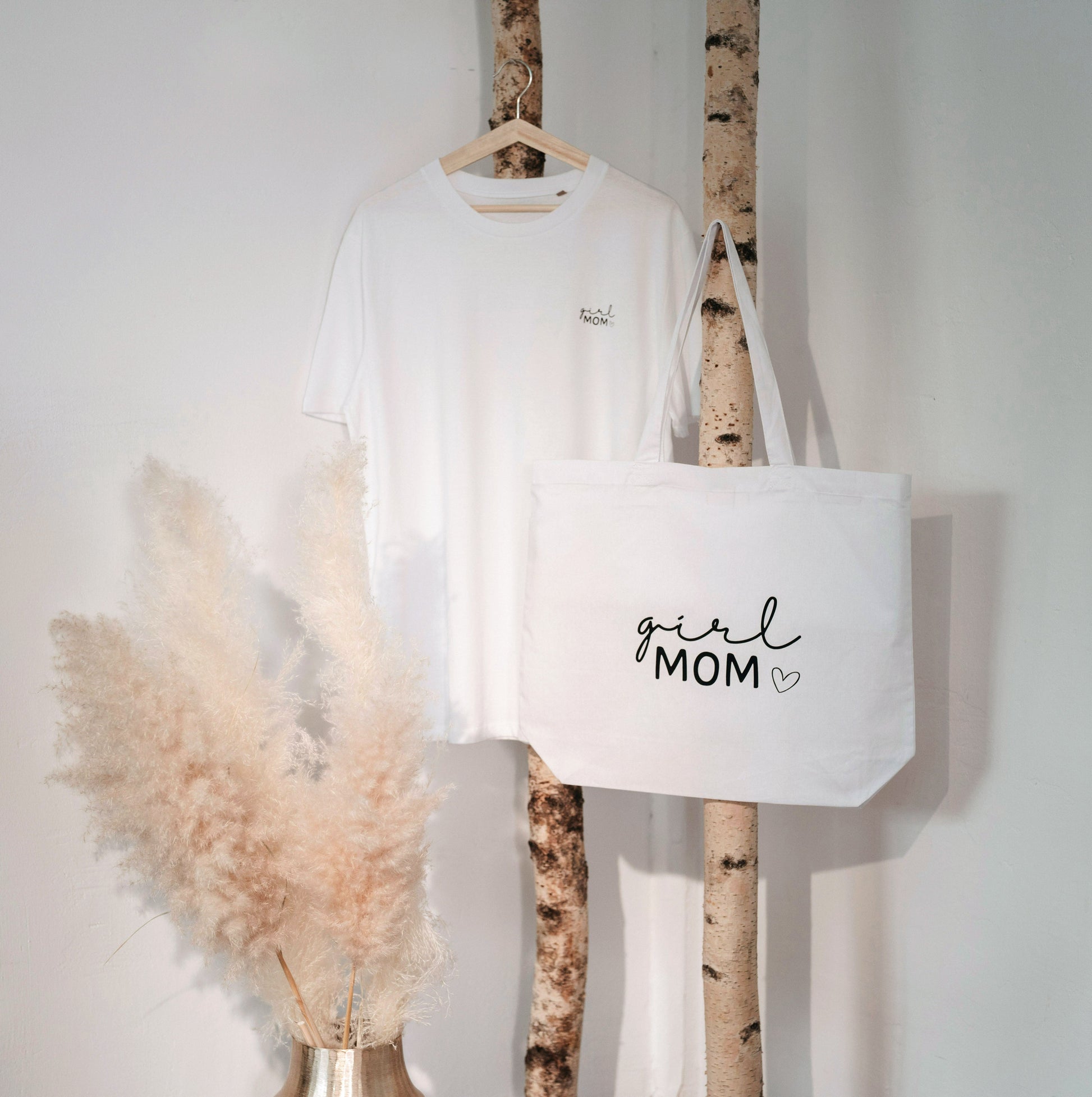 Girl Mom Bundle mit T-Shirt aus Bio-Baumwolle und Shopper – das perfekte Set für jede stolze Mama