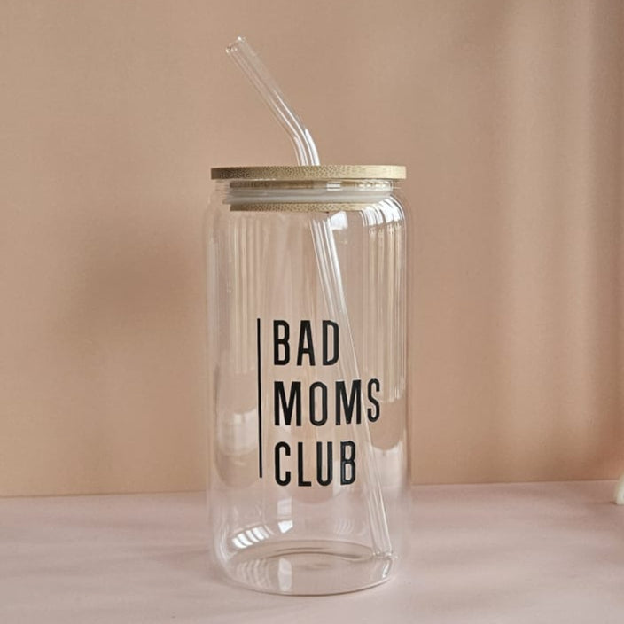 Bad Moms Club Trinkglas 500 ml, handgemacht, UV‑DTF bedruckt, personalisierbar, Geschenk für Mamas & Self-Care