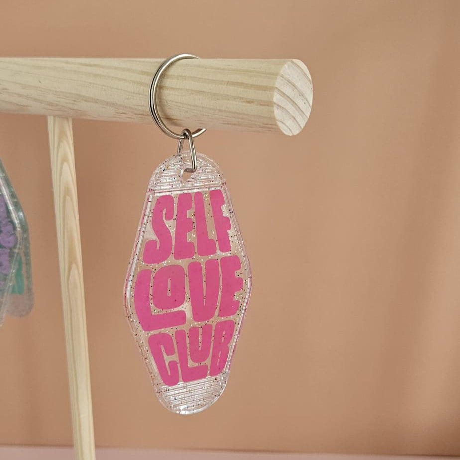 Self Love Schlüsselanhänger, handgemacht, stylisch bedruckt, ideal für Schlüssel, Taschen oder Rucksäcke.