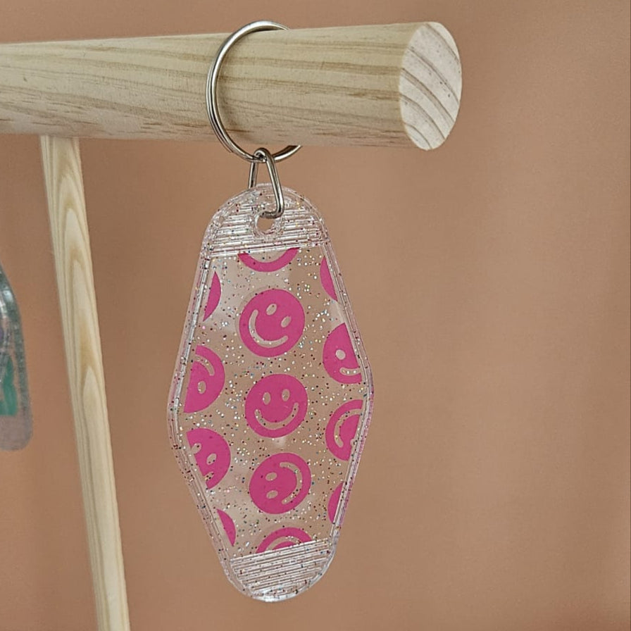 Smiley Schlüsselanhänger, handgemacht, stylisch bedruckt, ideal für Schlüssel, Taschen oder Rucksäcke.