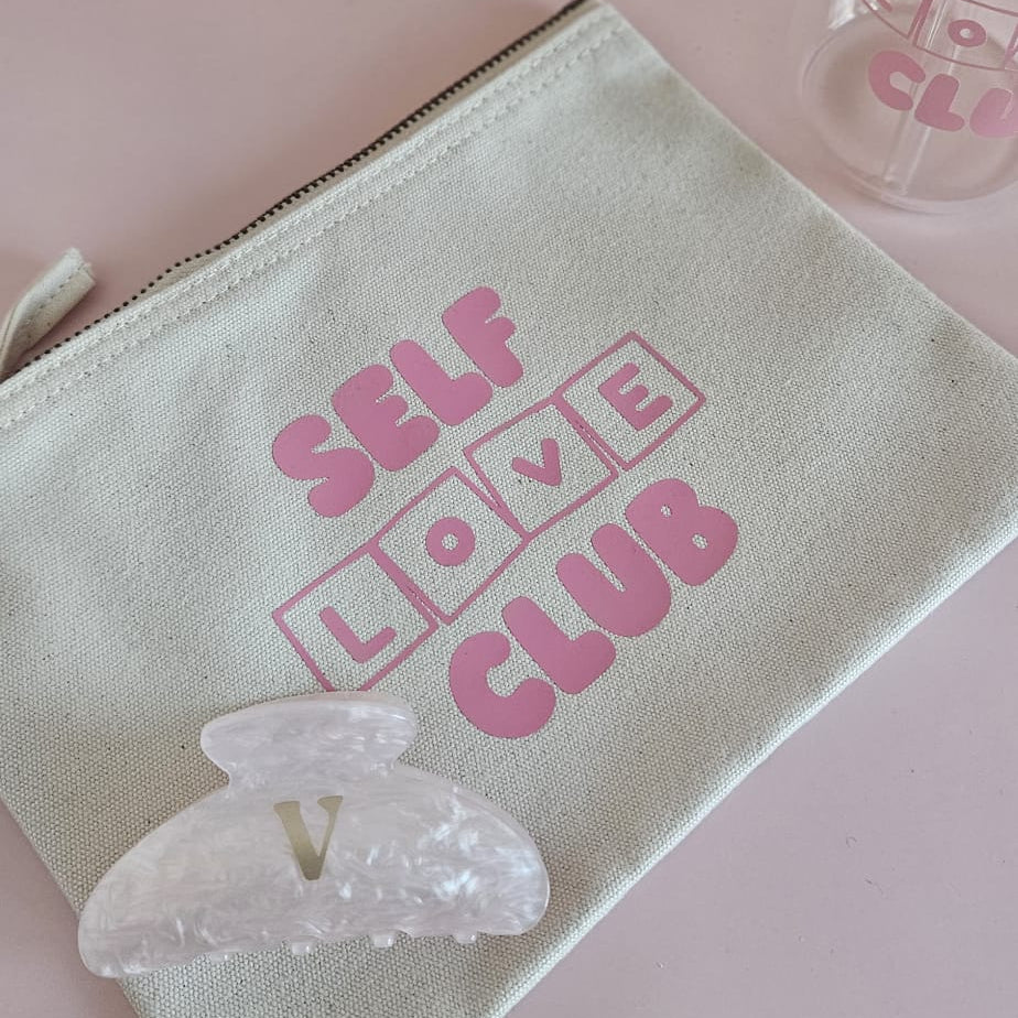 Self Love Club Kosmetiktasche groß in Natur mit Schriftzug