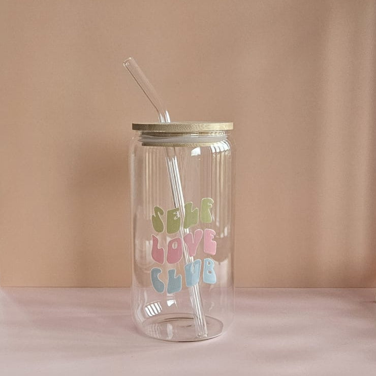 Self Love Club Trinkglas 500 ml, handgemacht, UV‑DTF bedruckt, personalisierbar, Geschenk für Mamas & Self-Care