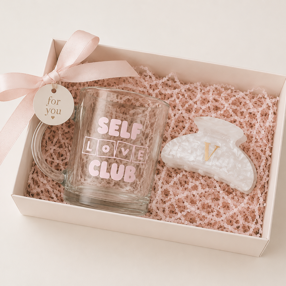 Self Love Club Geschenkset – Glastasse & personalisierte Haarspange
